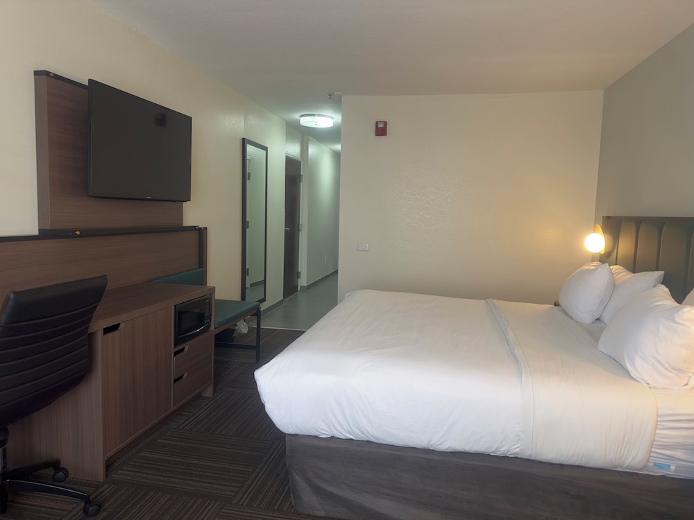 wingate by wyndham kings bay naval base