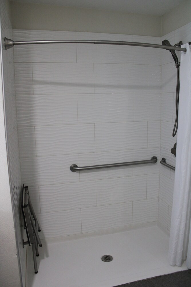 wingate by wyndham kings bay naval base