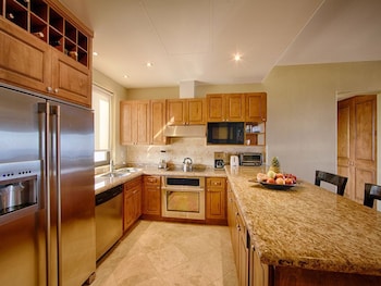 alegranza luxury resort all master suite