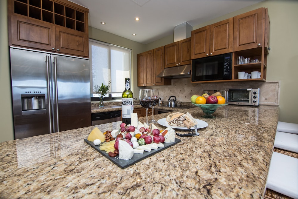 alegranza luxury resort all master suite