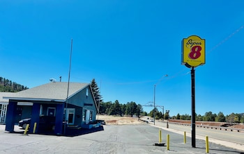 super 8 by wyndham williams west route 66 grand canyon area