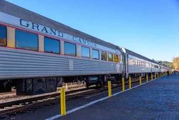 super 8 by wyndham williams west route 66 grand canyon area