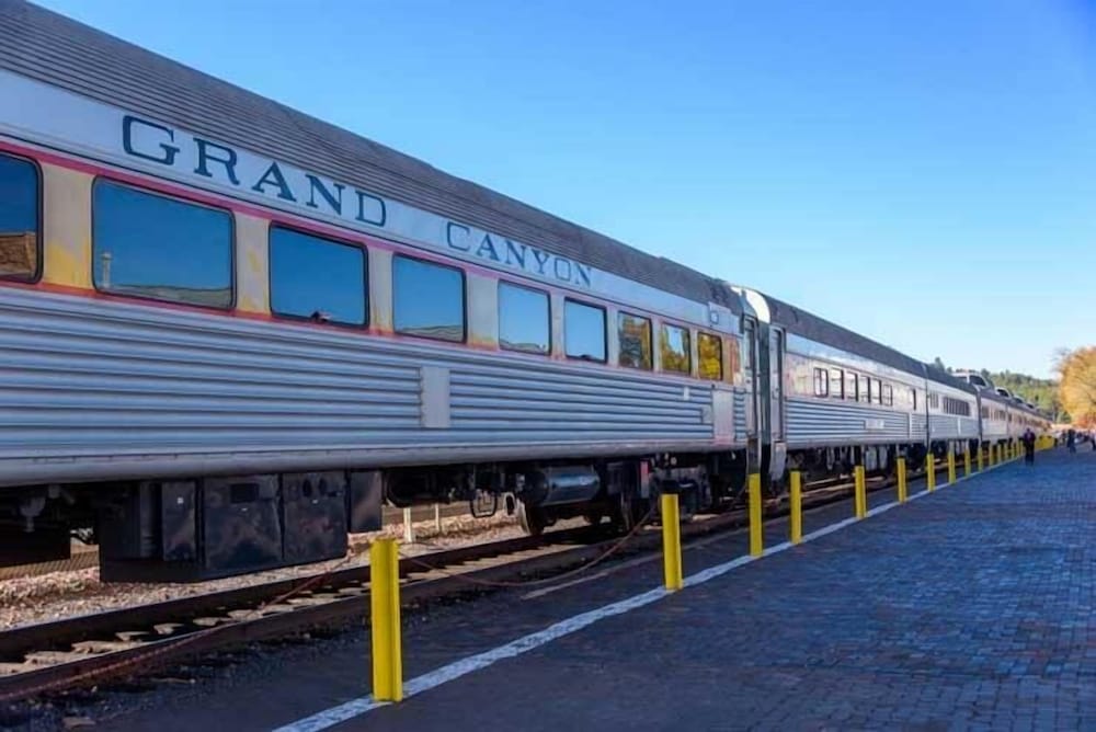 super 8 by wyndham williams west route 66 grand canyon area