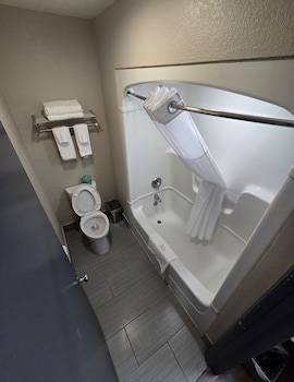 days inn by wyndham wichita falls