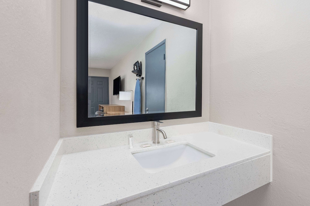 days inn by wyndham wichita falls