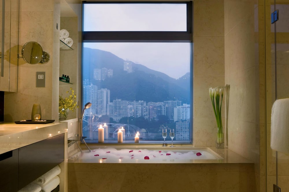 crowne plaza hong kong causeway bay by ihg