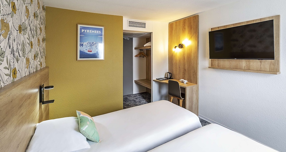 ostal pau universite sure hotel collection by best western