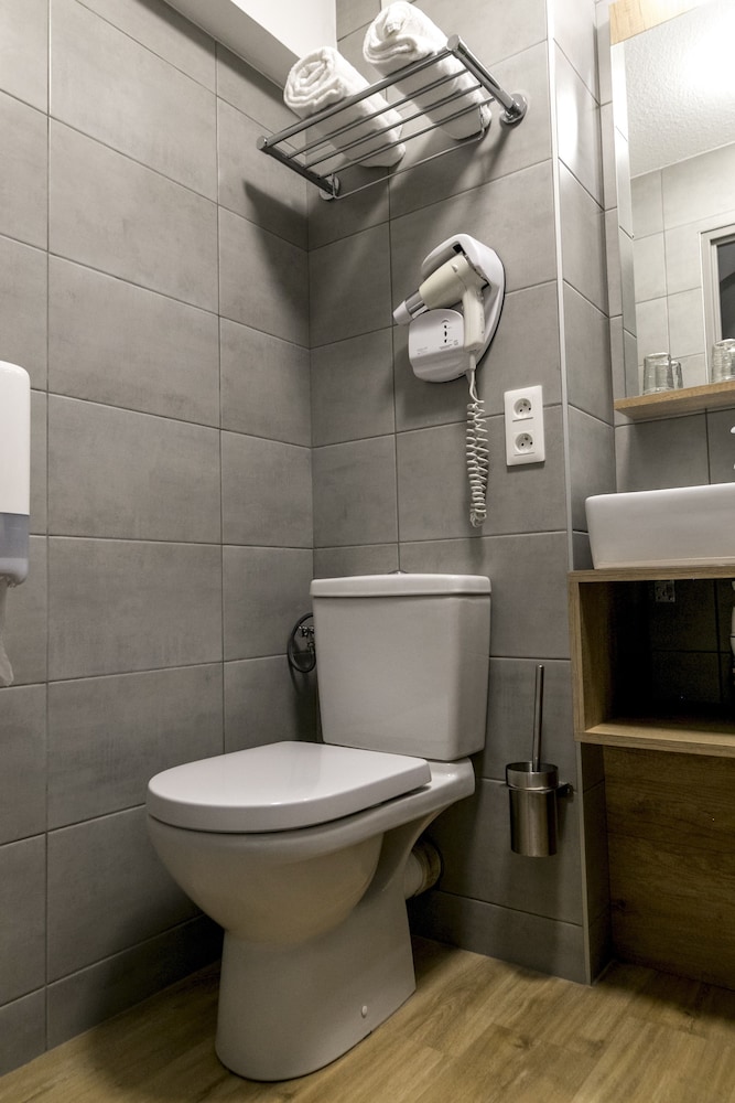 ostal pau universite sure hotel collection by best western