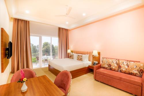 Club Mahindra Patkote,,5 star