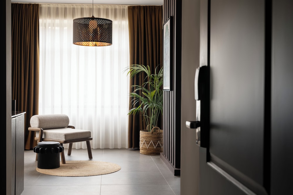 alp pasa hotel special class