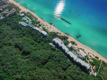 palmaia the house of aia