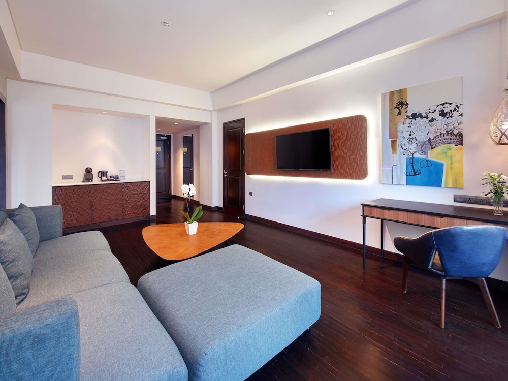 grand mercure bali seminyak