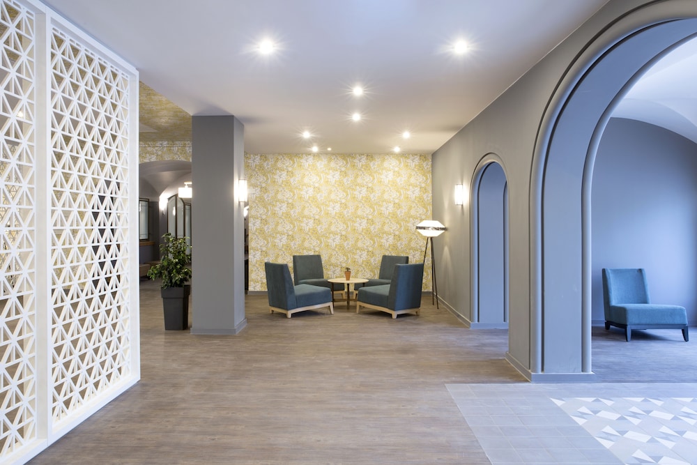 eretria hotel and spa resort