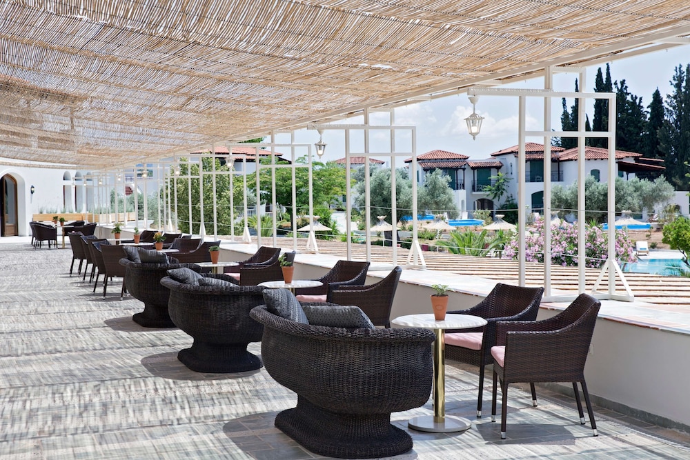 eretria hotel and spa resort