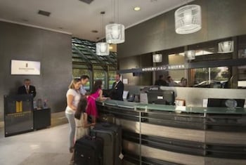boulevard suites hotel