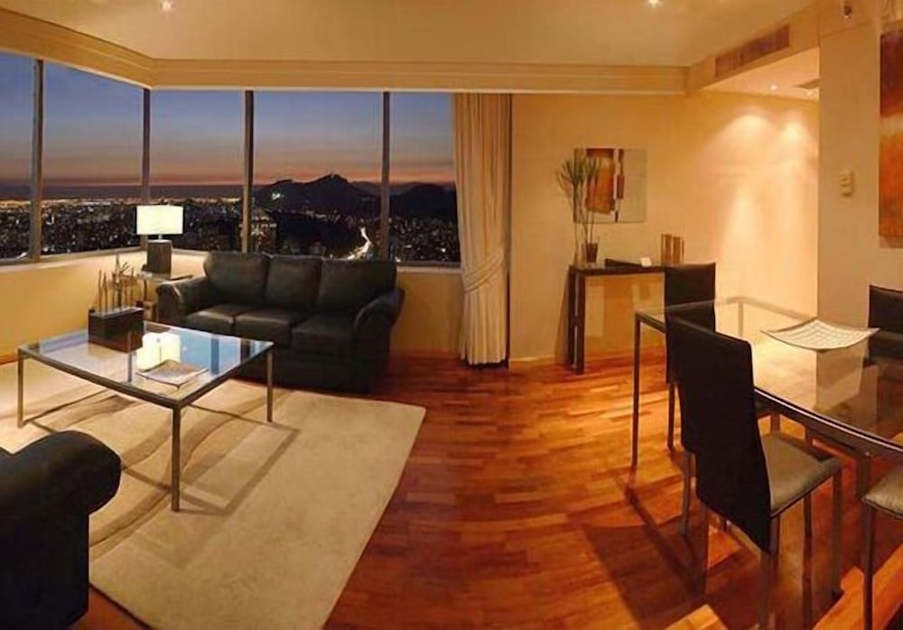boulevard suites hotel