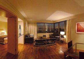 boulevard suites hotel