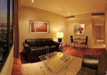 boulevard suites hotel
