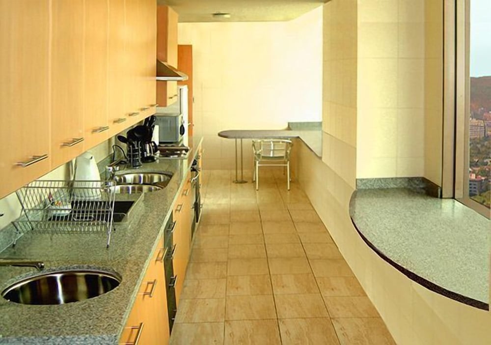 boulevard suites hotel