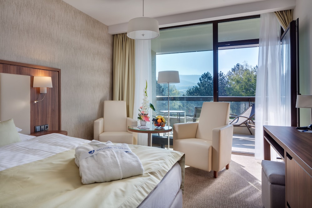 esplanade health spa hotel