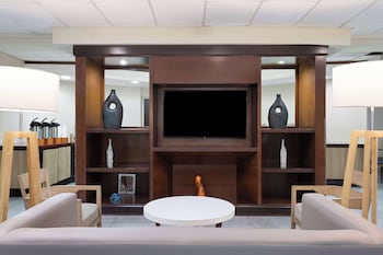 wyndham garden monterrey aeropuerto