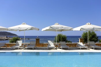 artina hotel
