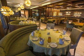 hotel india varanasi