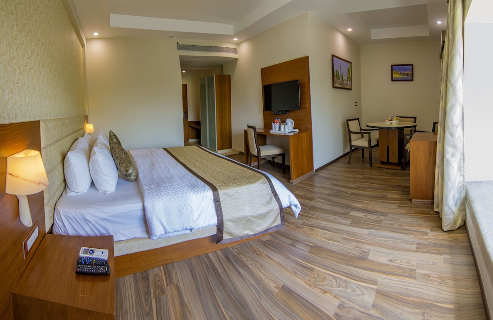 hotel india varanasi