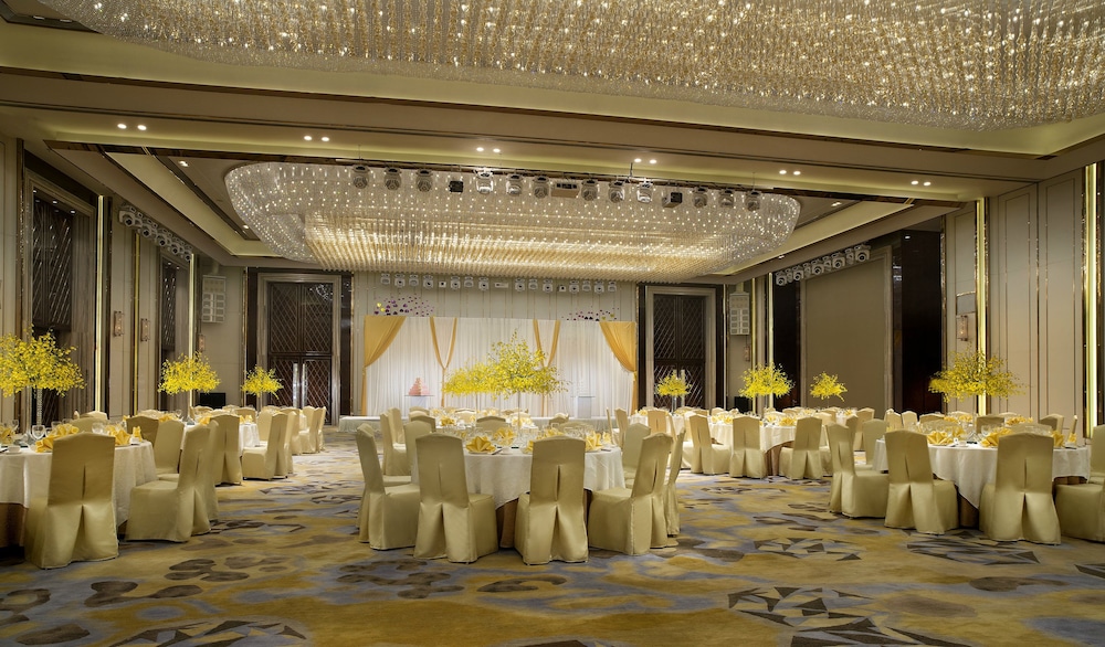 grand mercure xian on renmin square