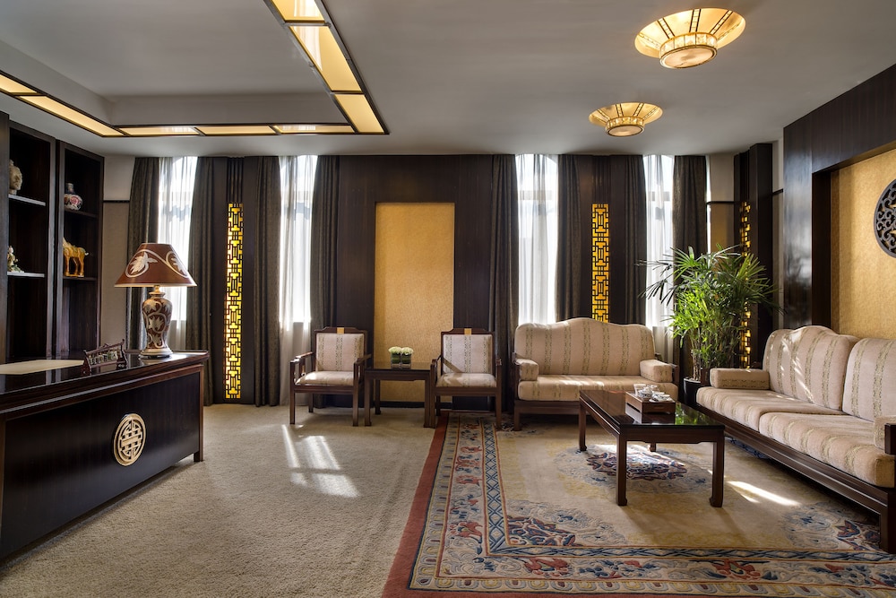 grand mercure xian on renmin square