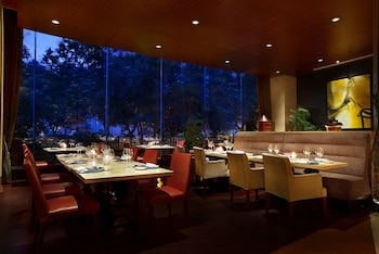 grand mercure xian on renmin square