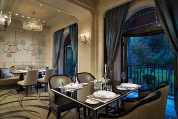 grand mercure xian on renmin square