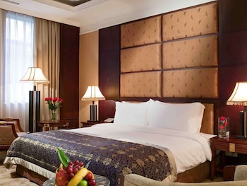 grand mercure xian on renmin square