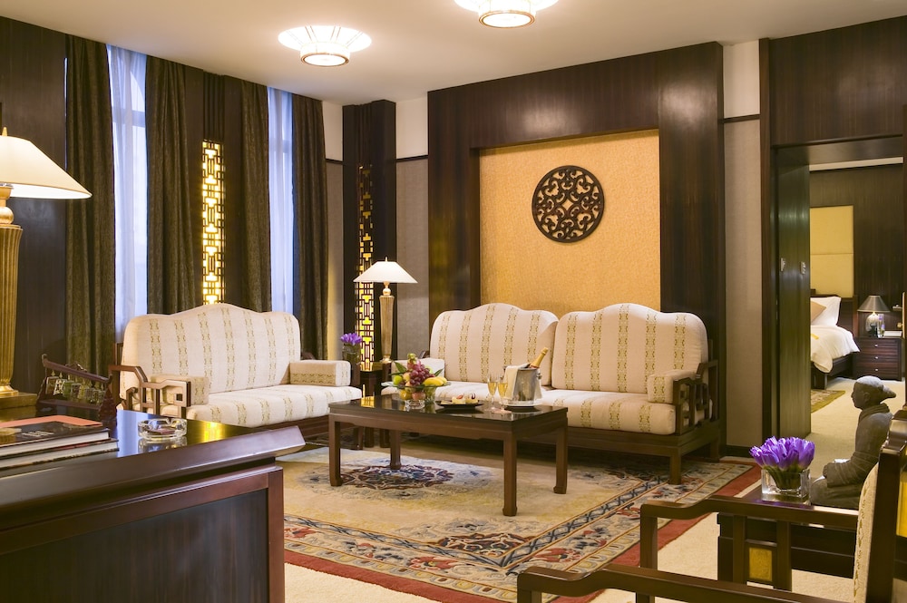 grand mercure xian on renmin square