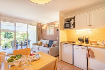 pierre and vacances residenz le hameau de la pinede