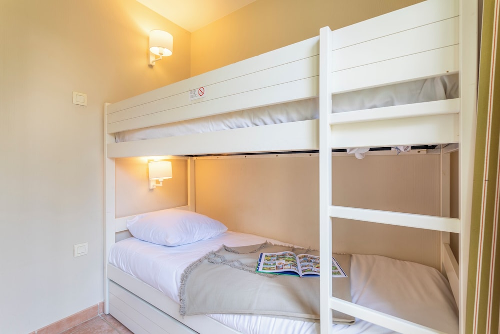 pierre and vacances residenz le hameau de la pinede