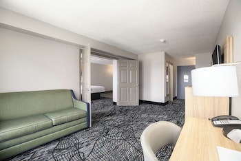 days inn by wyndham muskegon