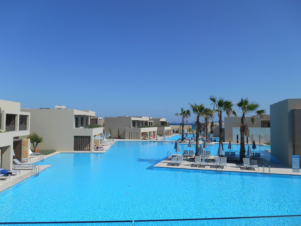 astir odysseus resort and spa