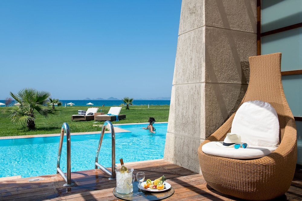 astir odysseus resort and spa