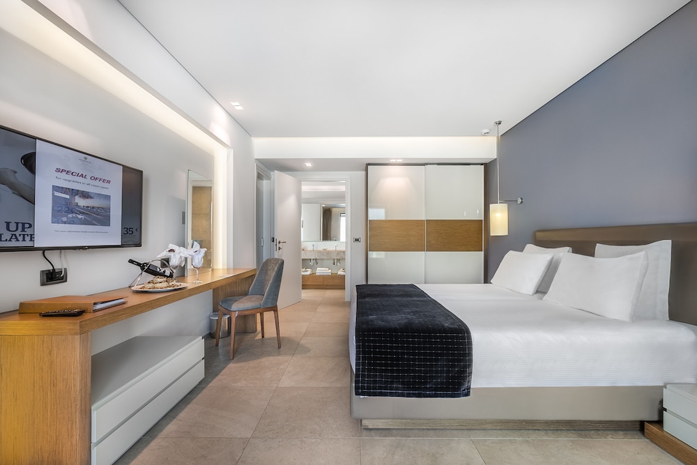 astir odysseus resort and spa