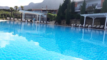 thalassa hotel