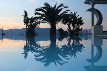 thalassa hotel