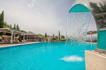 thalassa hotel