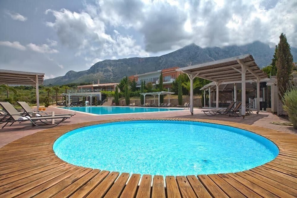 thalassa hotel