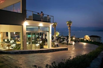 thalassa hotel