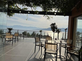 thalassa hotel