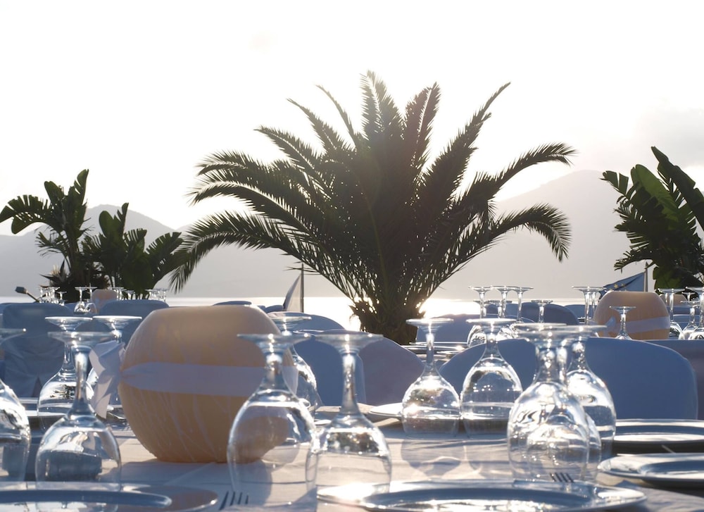 thalassa hotel