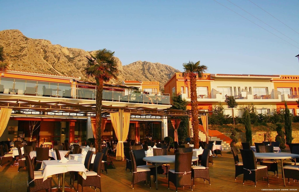 thalassa hotel