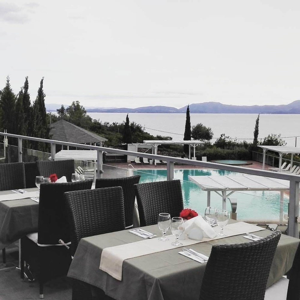 thalassa hotel