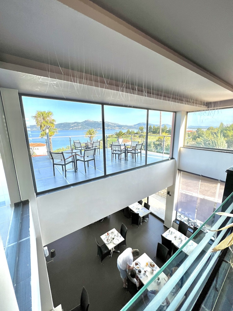 thalassa hotel